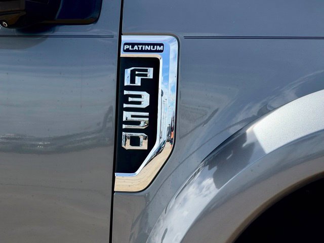 Used 2022 Ford F350 Platinum AWD/4WD image 9