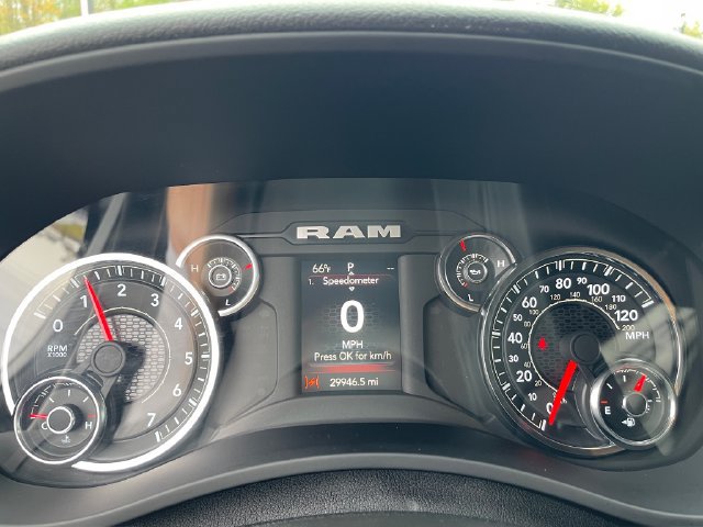 Used 2024 RAM 2500 Big Horn w/ Sport Appearance Package AWD/4WD image 17