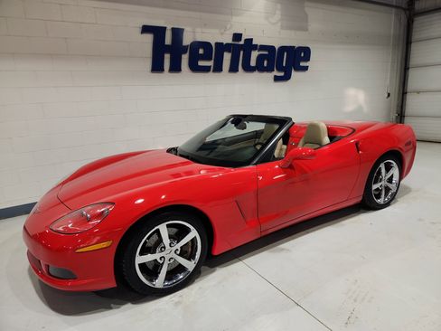 Used 2010 Chevrolet Corvette Convertible w/ Preferred Equipment Group image 6