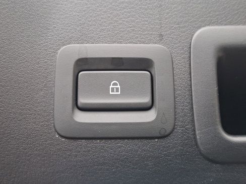 Used 2024 MAZDA MAZDA3 s image 29