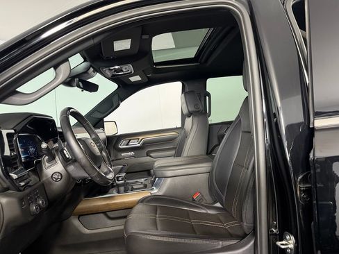 Used 2024 Chevrolet Silverado 1500 High Country AWD/4WD image 20