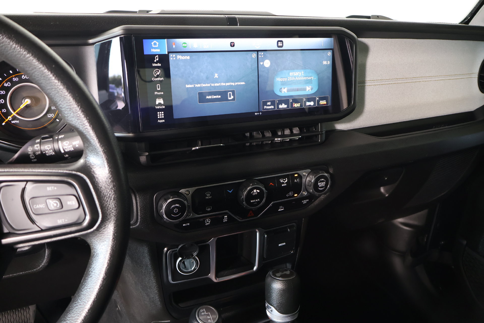 Used 2024 Jeep Wrangler Sport AWD/4WD image 5