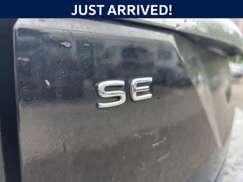 Used 2024 Volkswagen Atlas SE FWD image 5