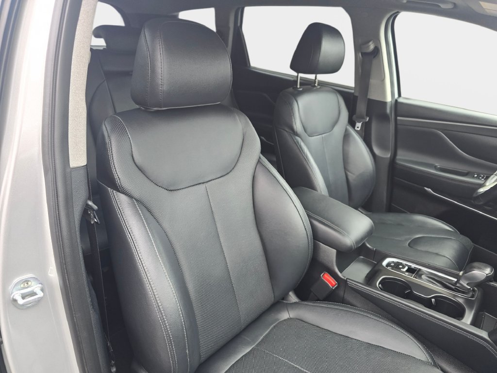Used 2019 Hyundai Santa Fe AWD image 13