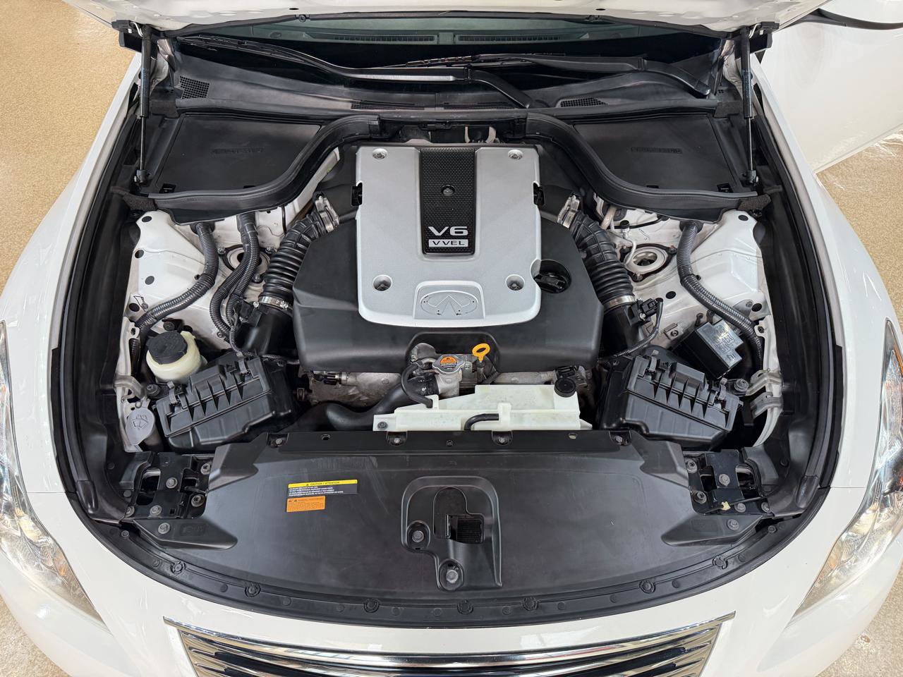 Used 2014 INFINITI Q60 Convertible w/ Premium Package RWD image 50