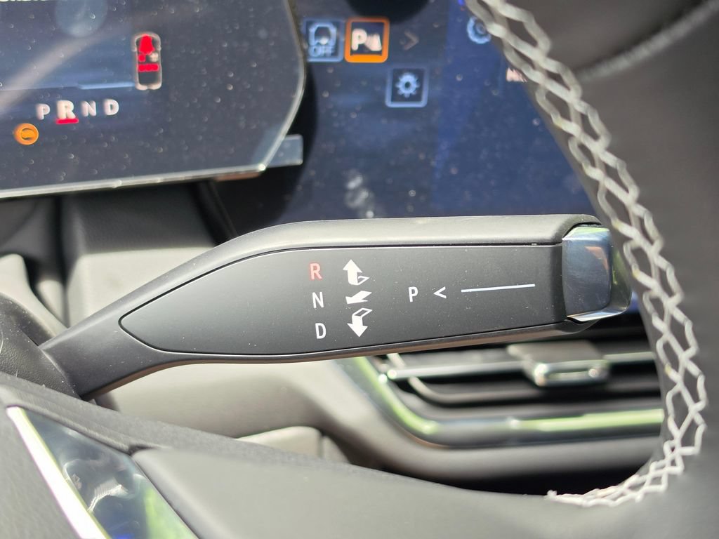 New 2026 Chevrolet Equinox EV LT AWD/4WD image 31