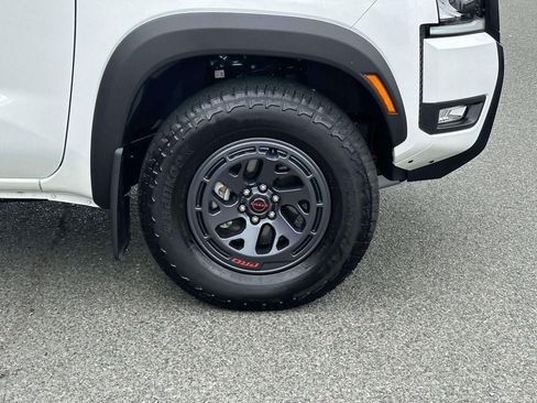 Used 2026 Nissan Frontier PRO-4X w/ Pro Premium Package AWD/4WD image 8