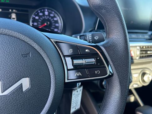 Used 2024 Kia Forte LXS w/ LXS Technology Package image 17