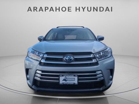 Used 2018 Toyota Highlander Limited Platinum image 9
