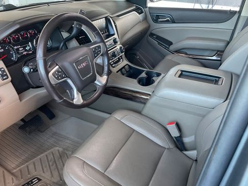 Used 2020 GMC Yukon SLT w/ Premium Edition AWD/4WD image 9