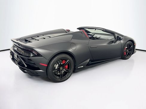 Used 2021 Lamborghini Huracan EVO RWD image 5