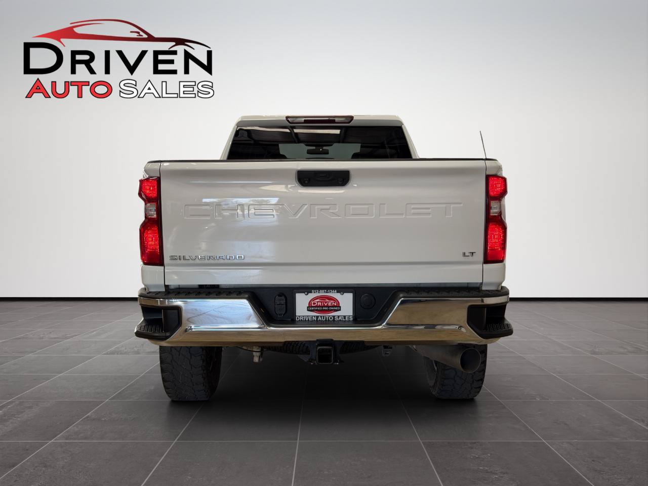 Used 2021 Chevrolet Silverado 2500 LT w/ Convenience Package AWD/4WD image 6