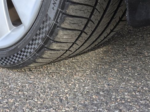 Used 2015 Tesla Model S P90D image 12