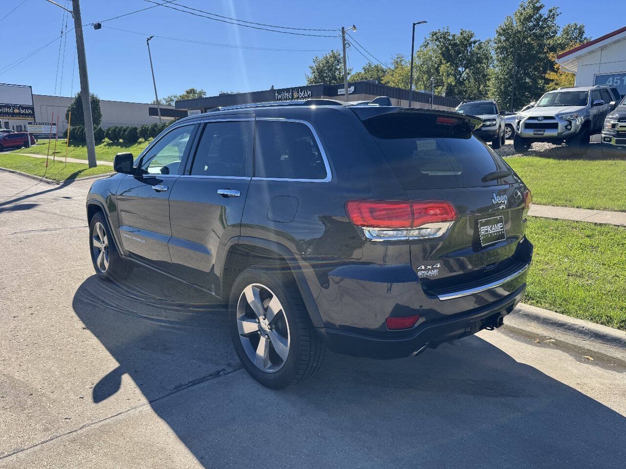 Used 2014 Jeep Grand Cherokee Limited w/ Luxury Group II AWD/4WD image 3