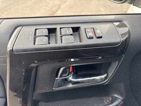 Used 2023 Toyota 4Runner TRD Off-Road Premium w/ Off Road Premium Plus Package image 17