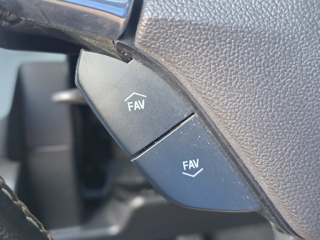 Used 2023 Chevrolet Camaro LT w/ Technology Package RWD image 19