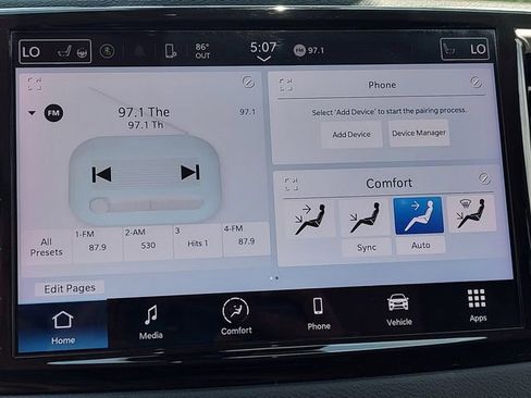 Used 2024 Chrysler Pacifica Touring-L FWD image 31