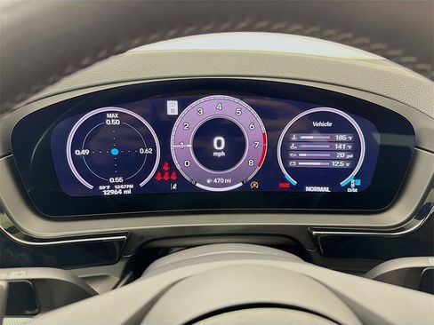 Certified 2025 Porsche Cayenne image 17