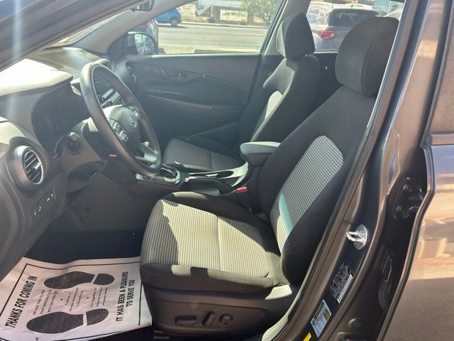 Used 2018 Hyundai Kona SEL w/ SEL Tech Package 02 FWD image 11