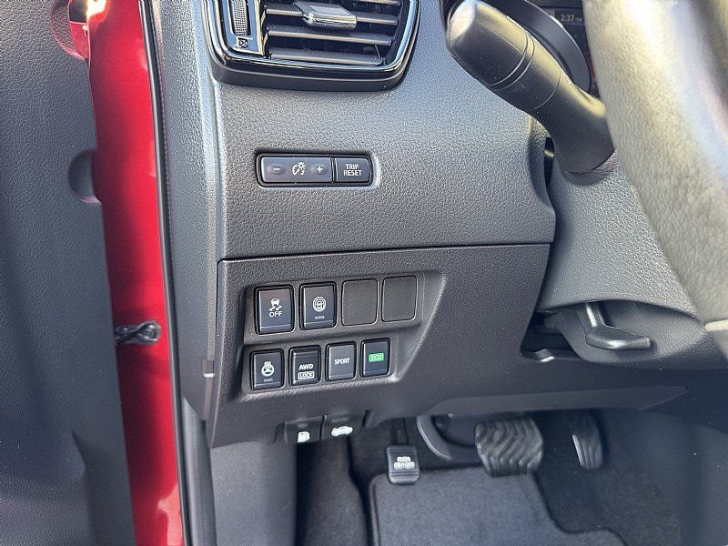 Used 2022 Nissan Rogue Sport SV AWD/4WD image 19