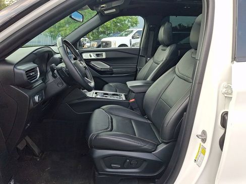 Used 2022 Ford Explorer ST w/ Equipment Group 401A AWD/4WD image 15