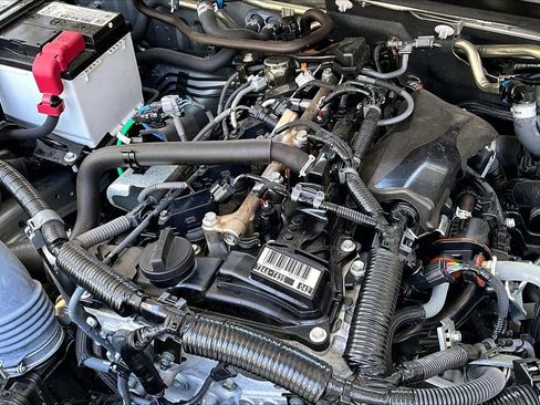 Used 2024 Toyota Tacoma SR5 RWD image 30
