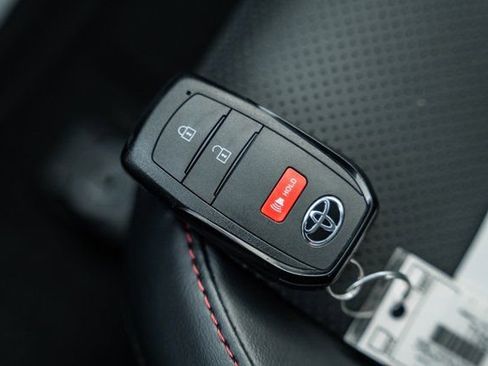 New 2026 Toyota Prius Plug-In Hybrid FWD image 42