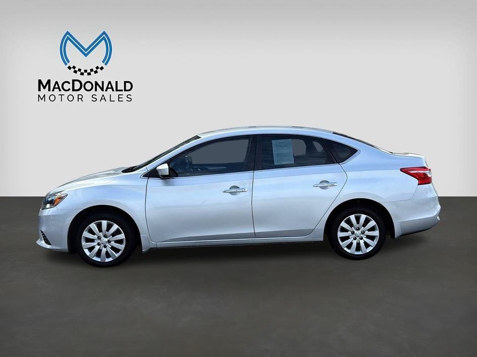 Used 2017 Nissan Sentra S FWD image 4