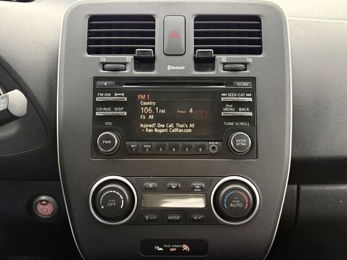 Used 2014 Nissan Leaf S image 26