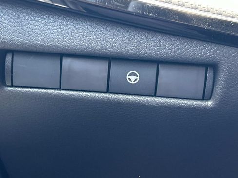 New 2026 Nissan Kicks SR AWD/4WD image 27