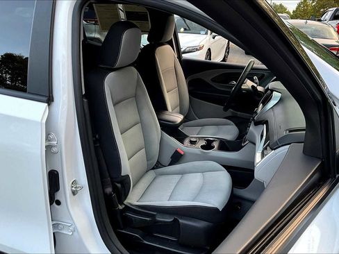 Used 2022 GMC Terrain SLE w/ Driver Convenience Package image 7