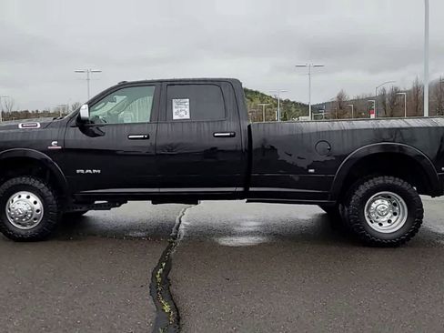 Used 2019 RAM 3500 Laramie image 5