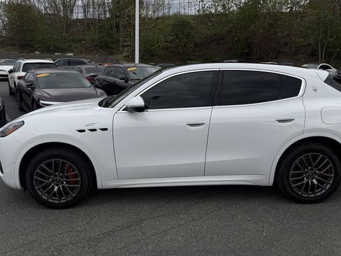 Used 2023 Maserati Grecale GT AWD/4WD image 12