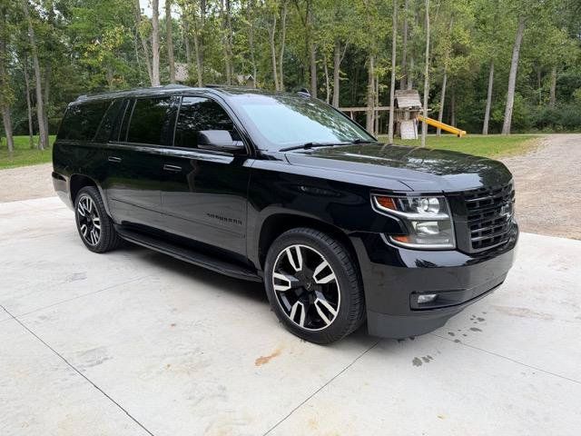 Used 2020 Chevrolet Suburban Premier AWD/4WD image 4