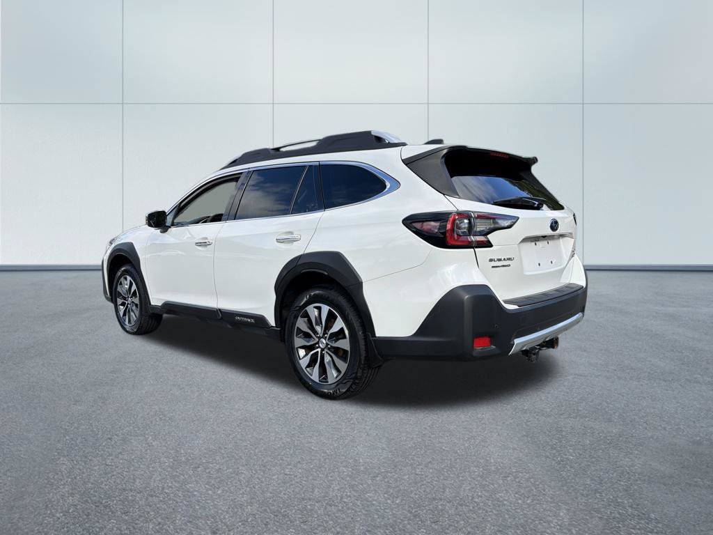 Used 2023 Subaru Outback Touring XT AWD/4WD image 7