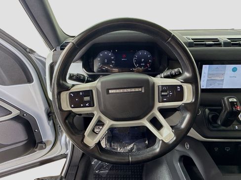 Used 2023 Land Rover Defender 110 S image 13