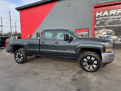Used 2019 Chevrolet Silverado 2500 W/T image 3