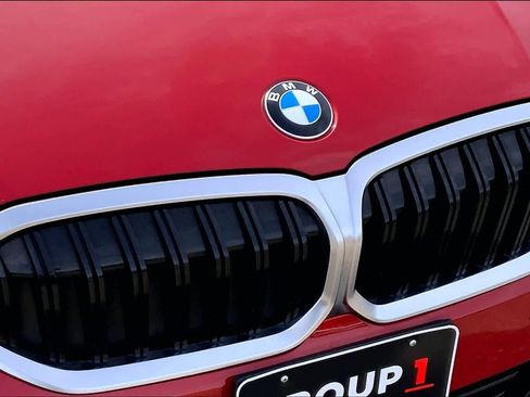 Used 2024 BMW 330i Sedan w/ Convenience Package image 28