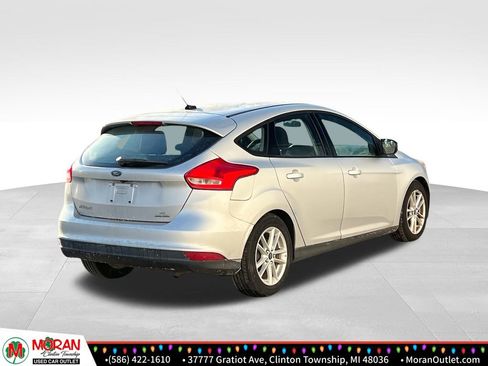 Used 2015 Ford Focus SE image 5
