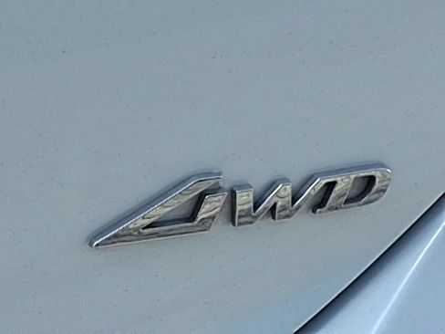 Used 2025 Genesis G70 2.5T AWD/4WD image 9