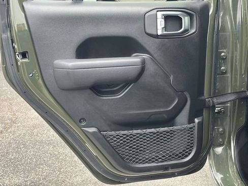 Used 2022 Jeep Wrangler Unlimited Sport AWD/4WD image 16