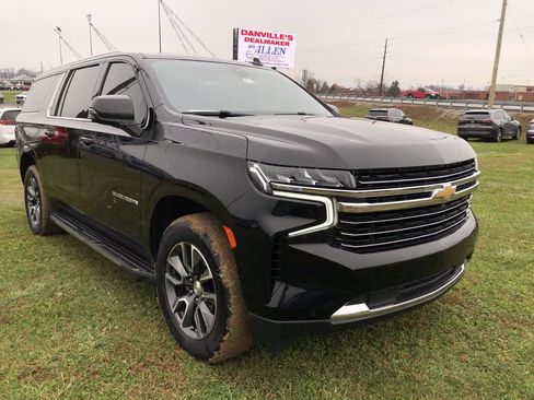 Used 2021 Chevrolet Suburban LT w/ LT Signature Plus Package image 7