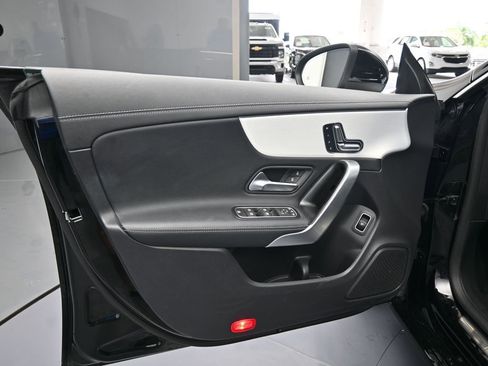Used 2025 Mercedes-Benz CLA 250 image 16
