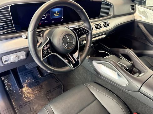 Used 2025 Mercedes-Benz GLE 350 4MATIC image 9