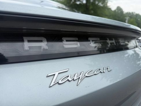 Used 2021 Porsche Taycan RWD image 27