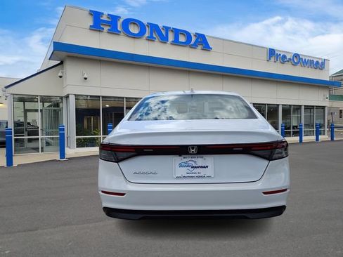 Used 2023 Honda Accord EX image 5