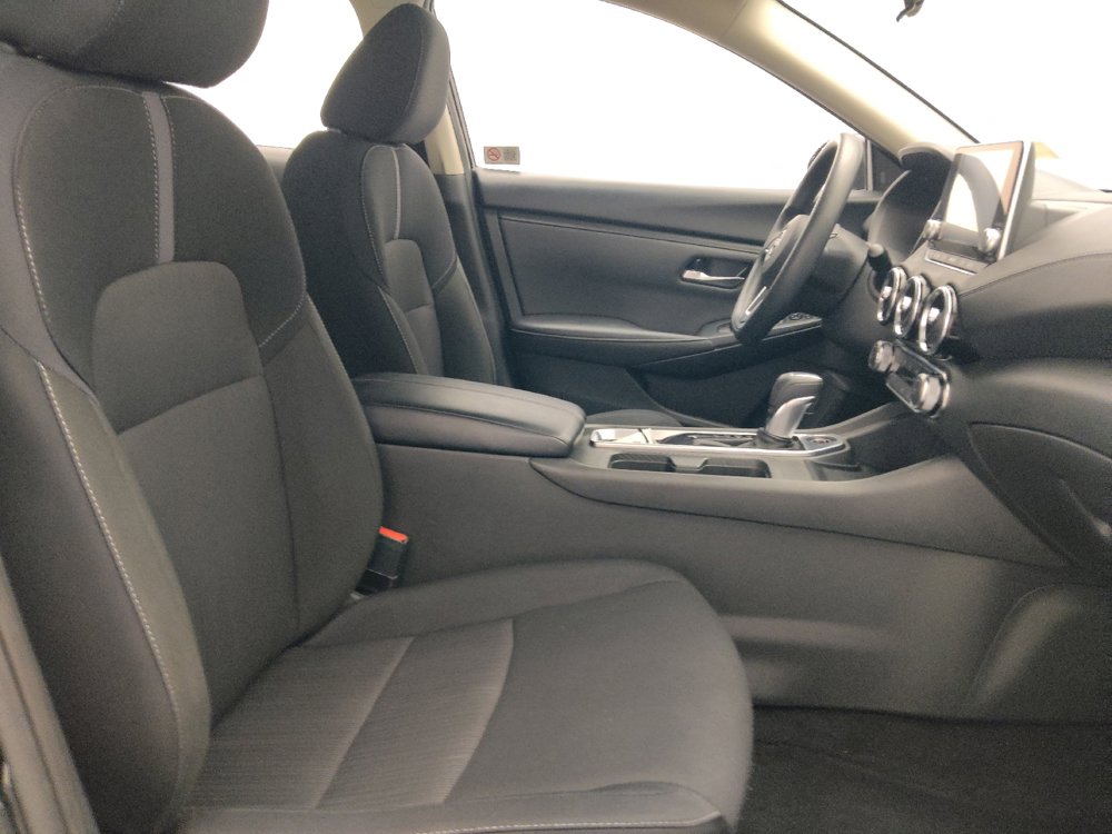 Used 2025 Nissan Sentra SV FWD image 21