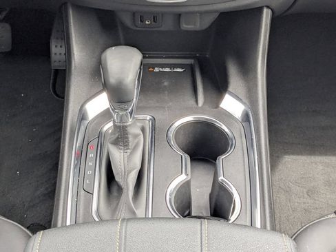 Used 2023 Chevrolet Traverse LT FWD image 25
