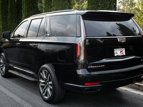 Used 2023 Cadillac Escalade Sport AWD/4WD image 15