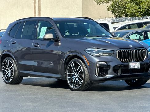 Used 2020 BMW X5 M50i w/ Premium Package image 5